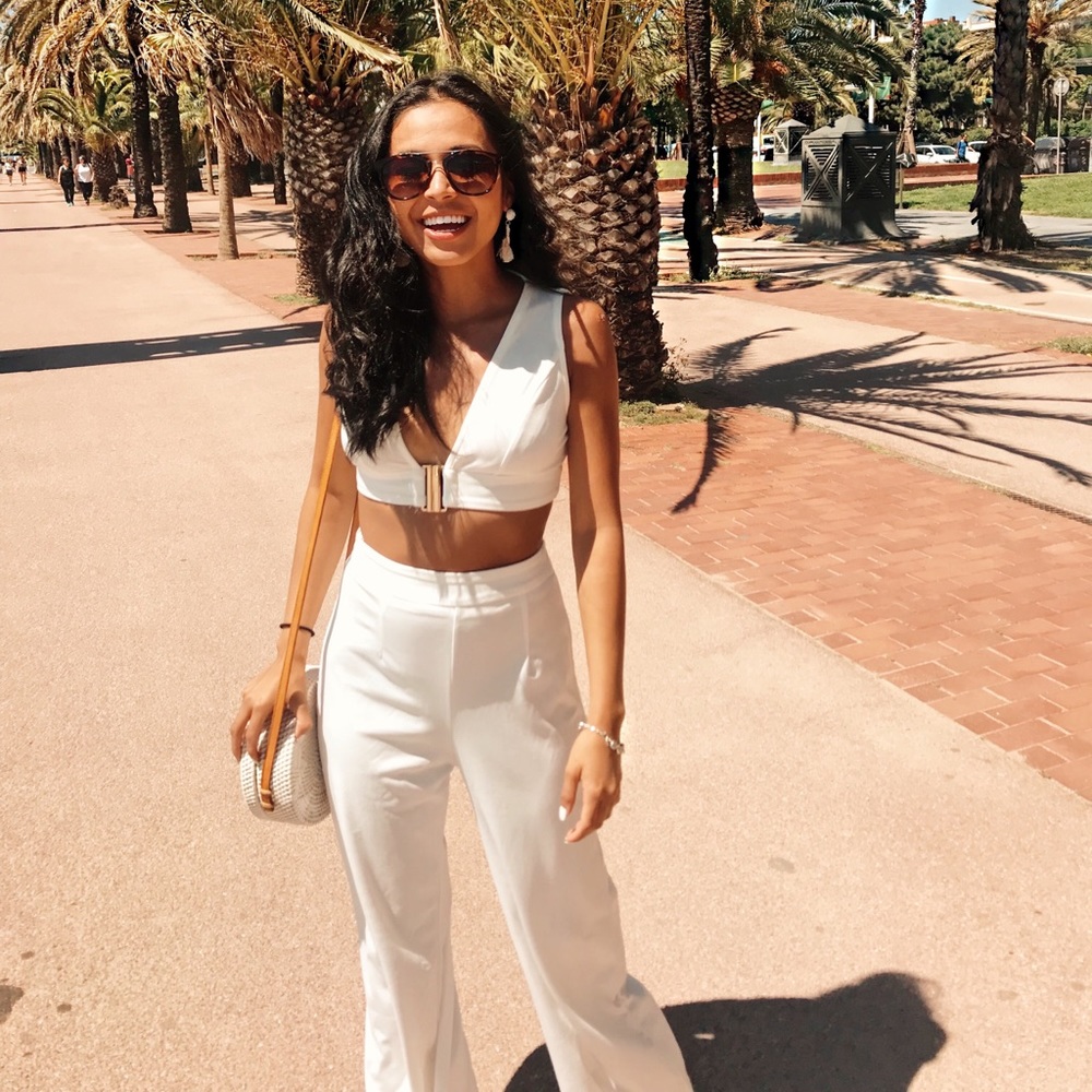White two piece set